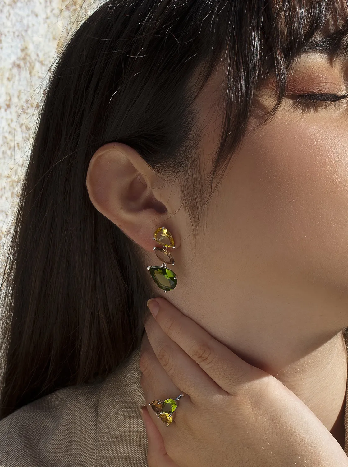 Pendientes De Piedras De Colores | LINEARGENT Pendientes de piedras de colores diseño tres gemas tono nature