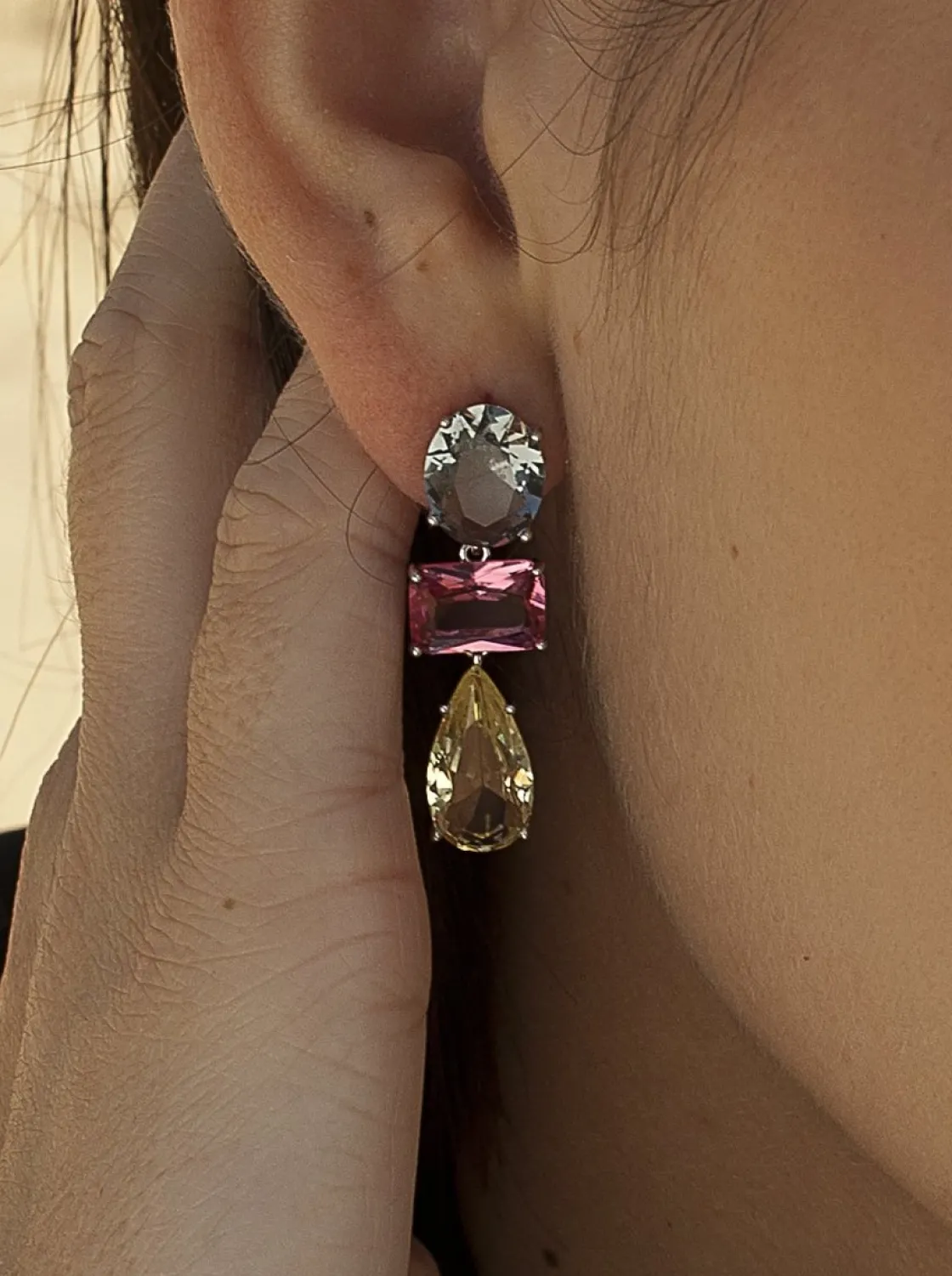 Pendientes Largos | Pendientes De Piedra Natural | LINEARGENT Pendientes de piedras de colores en talla redonda esmeralda y pera