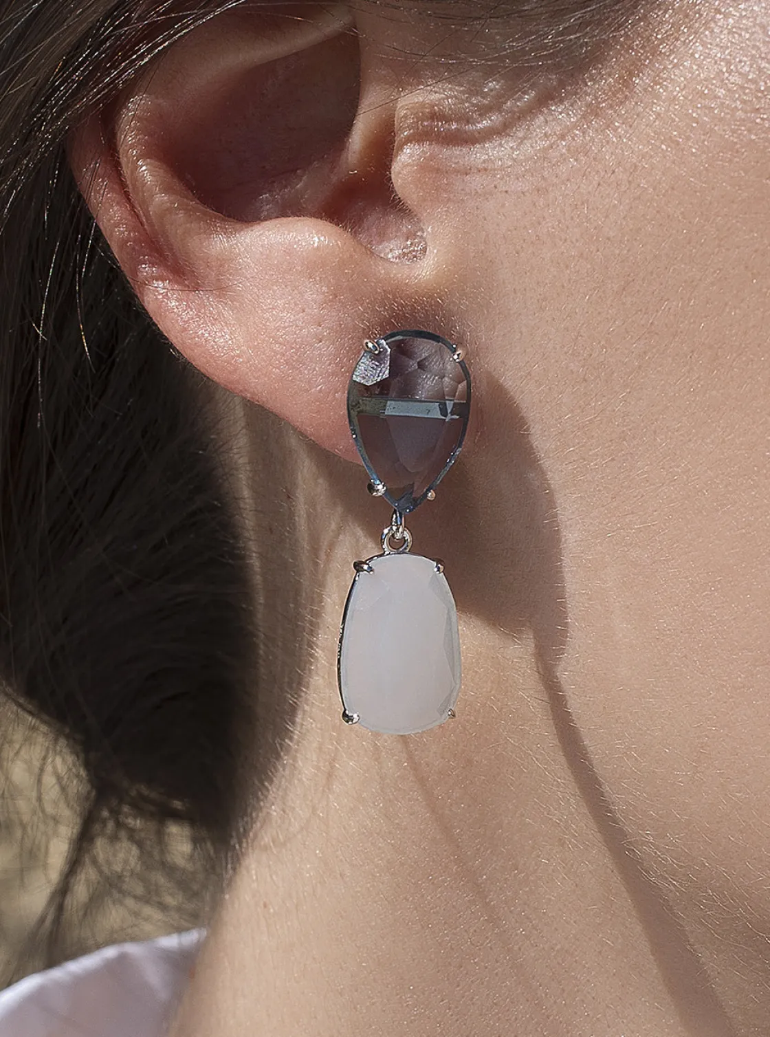 Pendientes De Piedras De Colores | LINEARGENT Pendientes de piedras de colores en tono azul lechoso