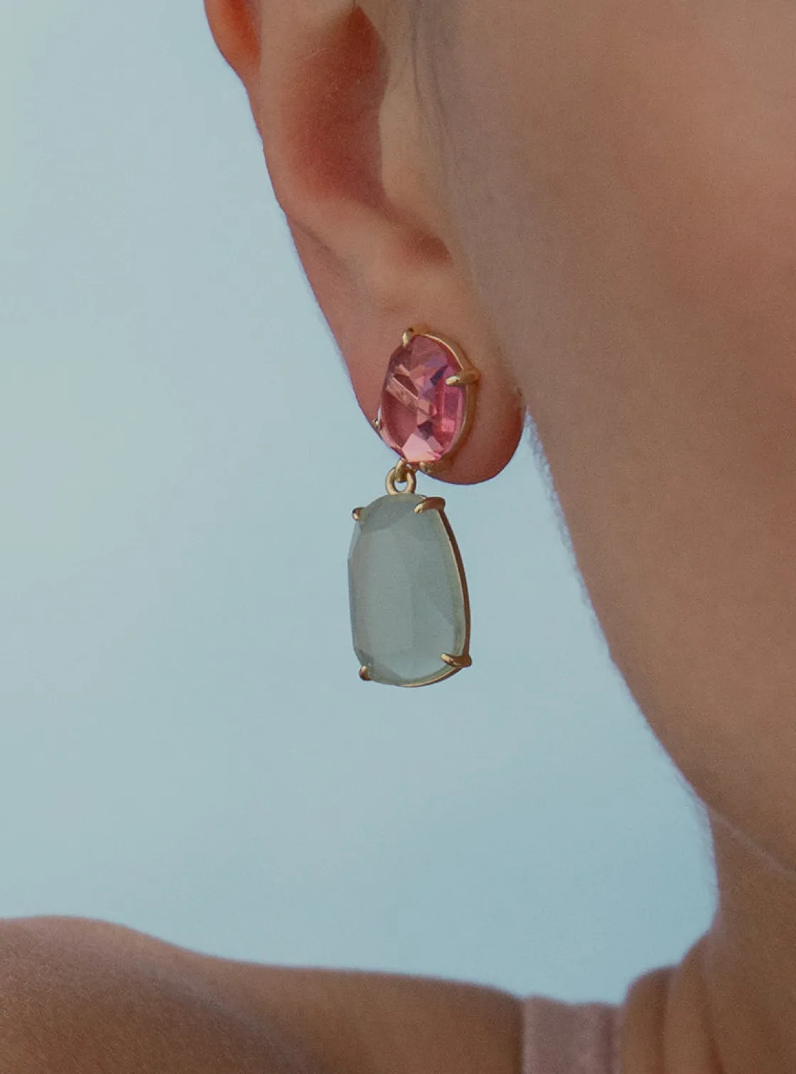 Pendientes De Piedras De Colores | LINEARGENT Pendientes de piedras de colores en tono verde lechoso