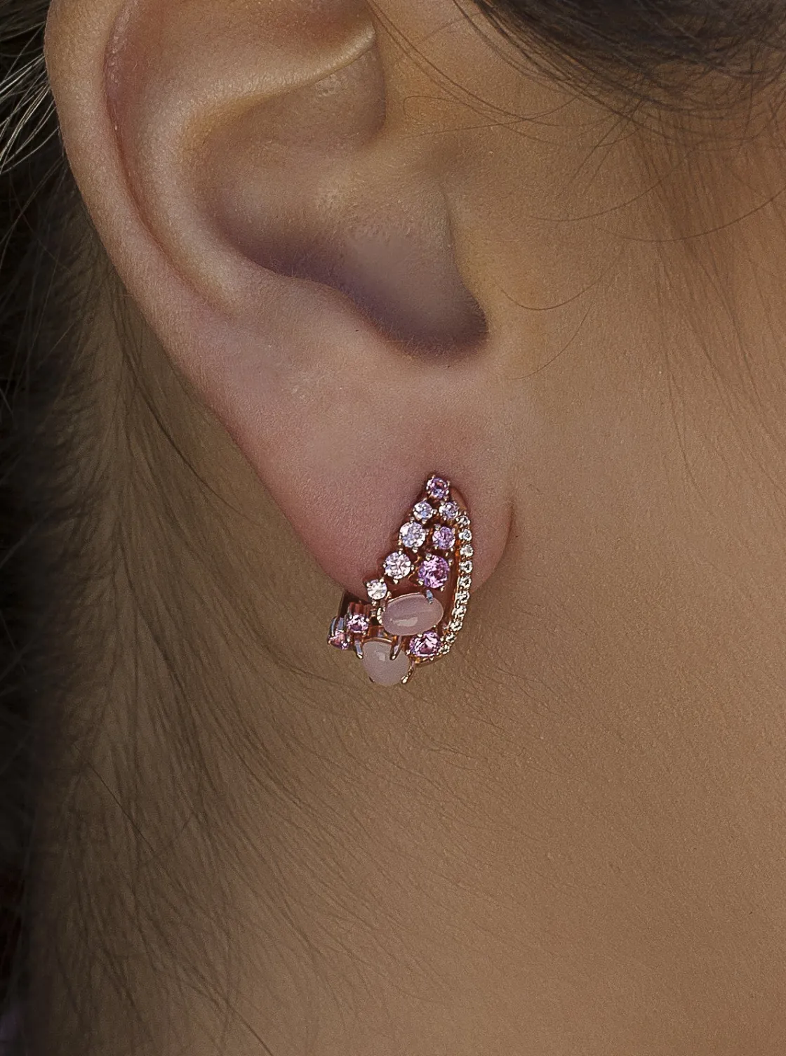 Pendientes De Piedras De Colores | Pendientes Cierre Omega | LINEARGENT Pendientes de piedras de colores en tonos rosados y circonitas