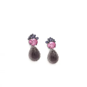 Pendientes De Piedras De Colores | LINEARGENT Pendientes de piedras de colores plata morados de diseño abstracto y detalles fúcsia