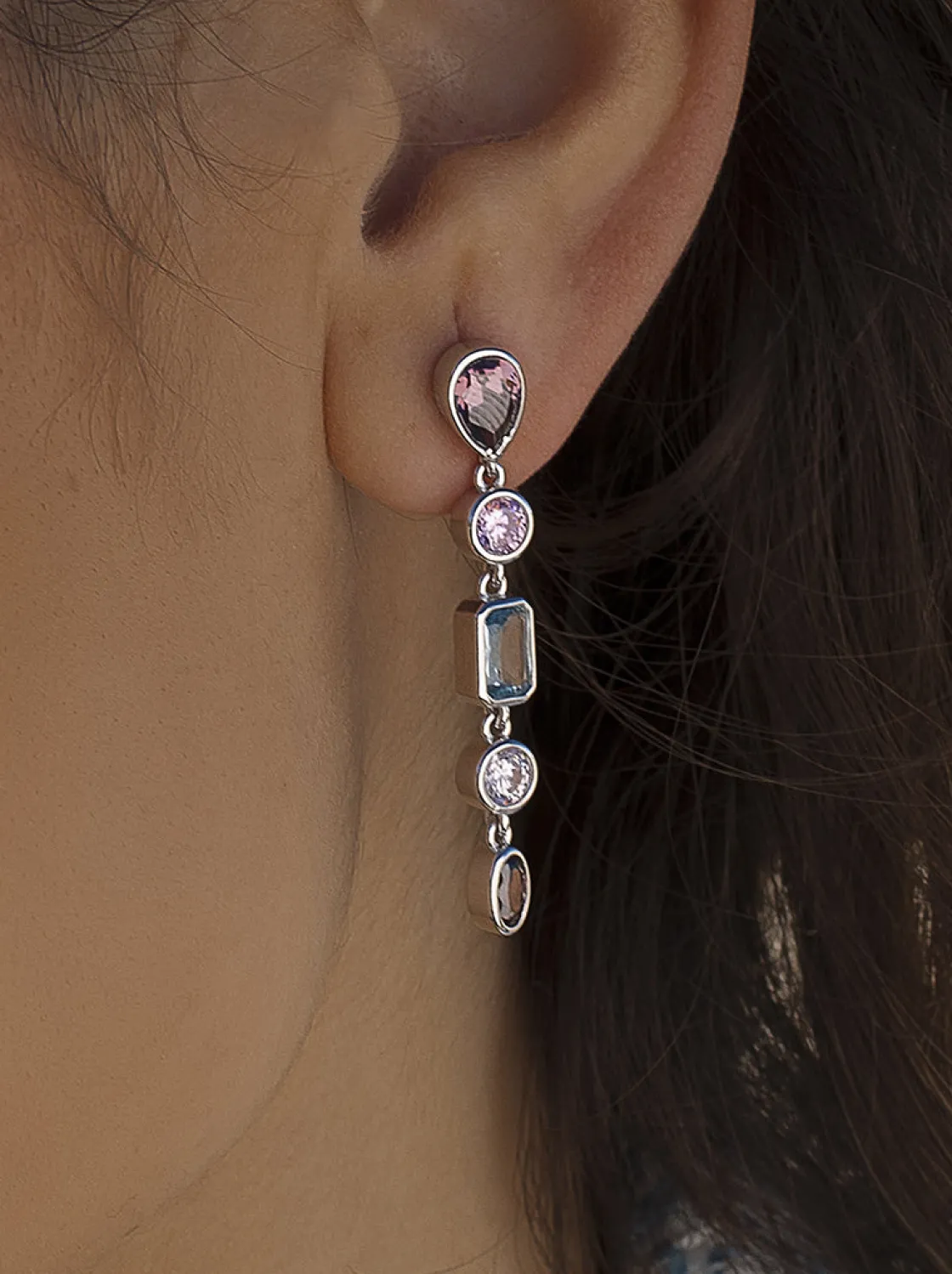 Pendientes Largos | Pendientes De Piedras De Colores | LINEARGENT Pendientes largos con piedras en tonos románticos