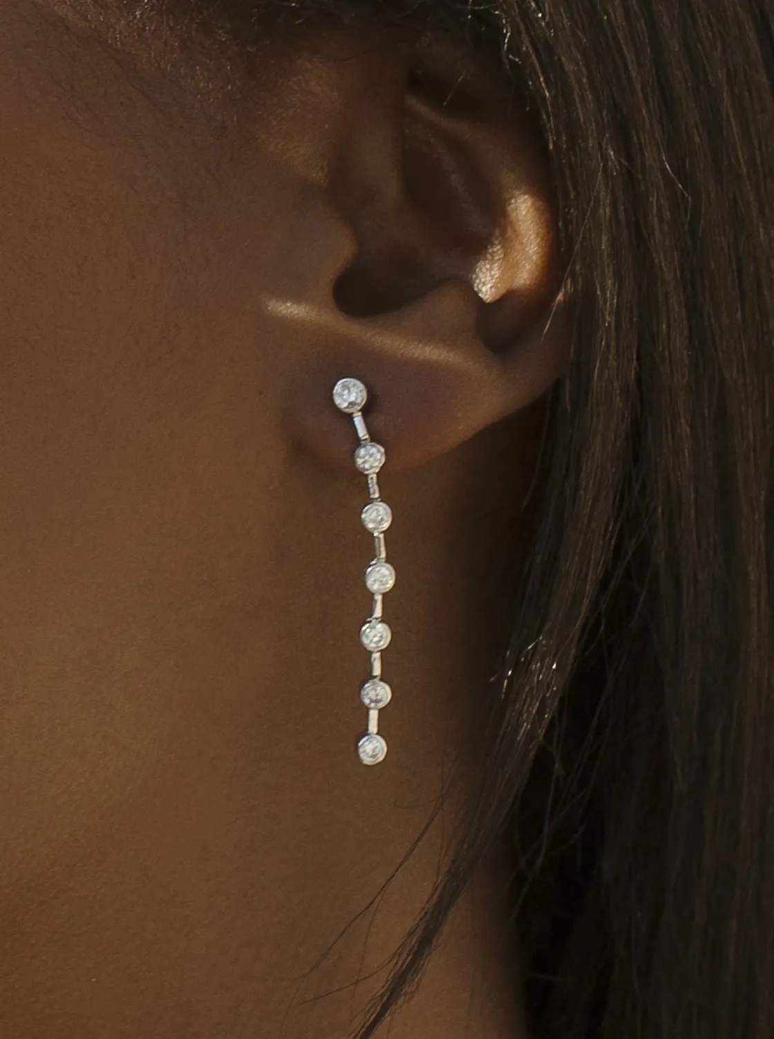 Pendientes Largos | LINEARGENT Pendientes largos finos diseño lineal con circonitas