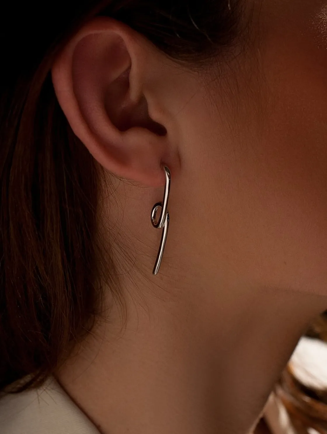 Pendientes Largos | LINEARGENT Pendientes largos finos diseño tirabuzon