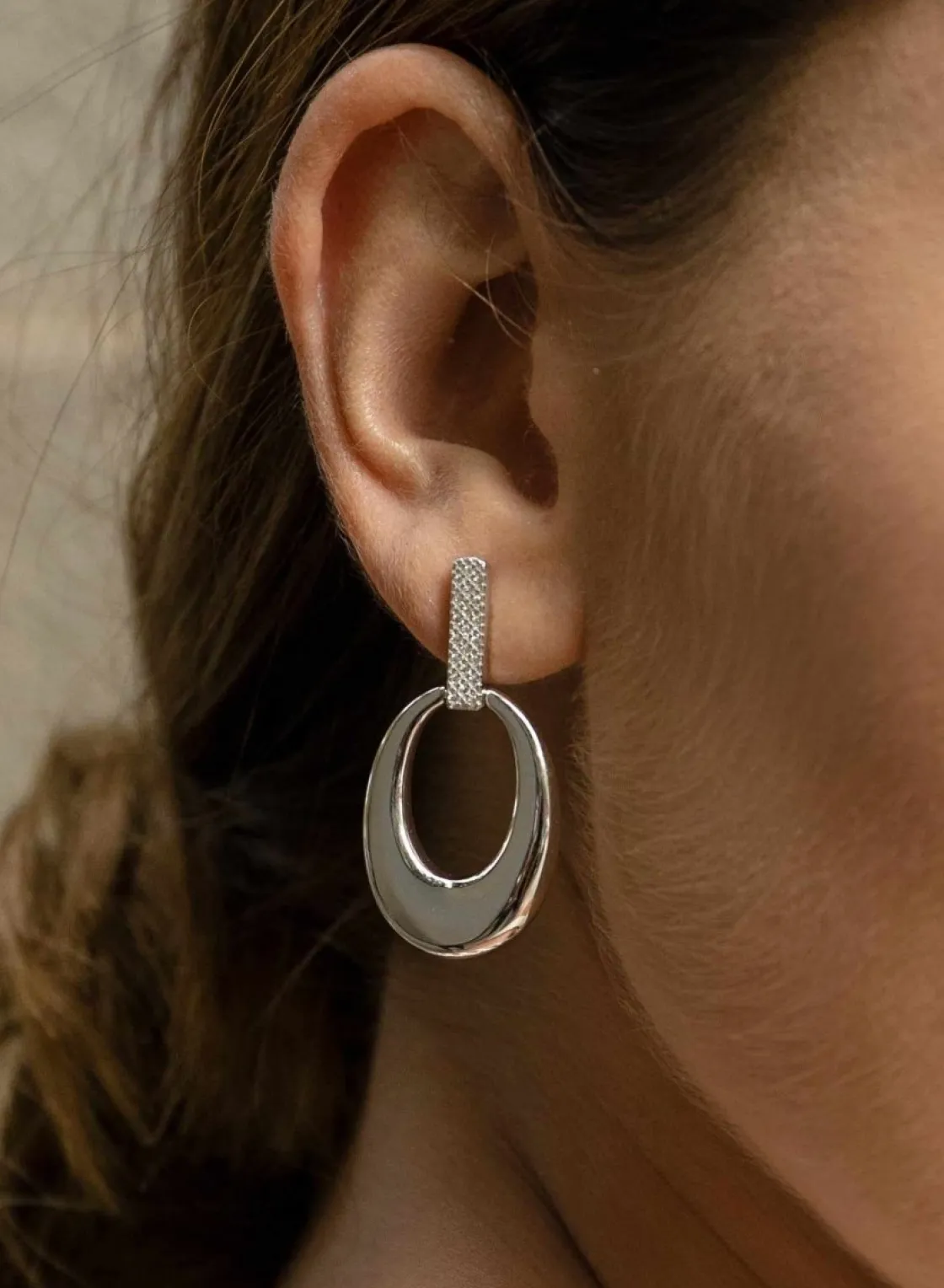 Pendientes Largos | LINEARGENT Pendientes largos plata circulares con enganche de circonita