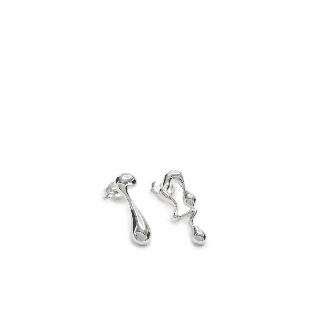 Pendientes Originales | LINEARGENT Pendientes originales de plata diseño goteo asimétrico