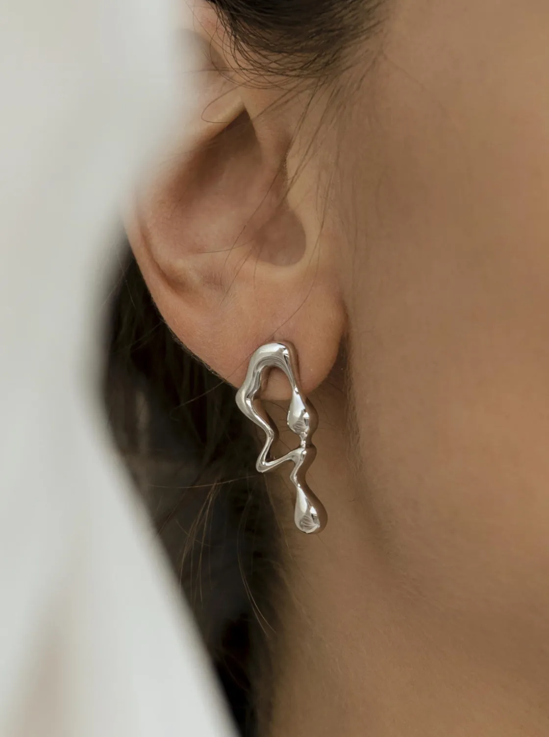 Pendientes Originales | LINEARGENT Pendientes originales de plata diseño goteo asimétrico