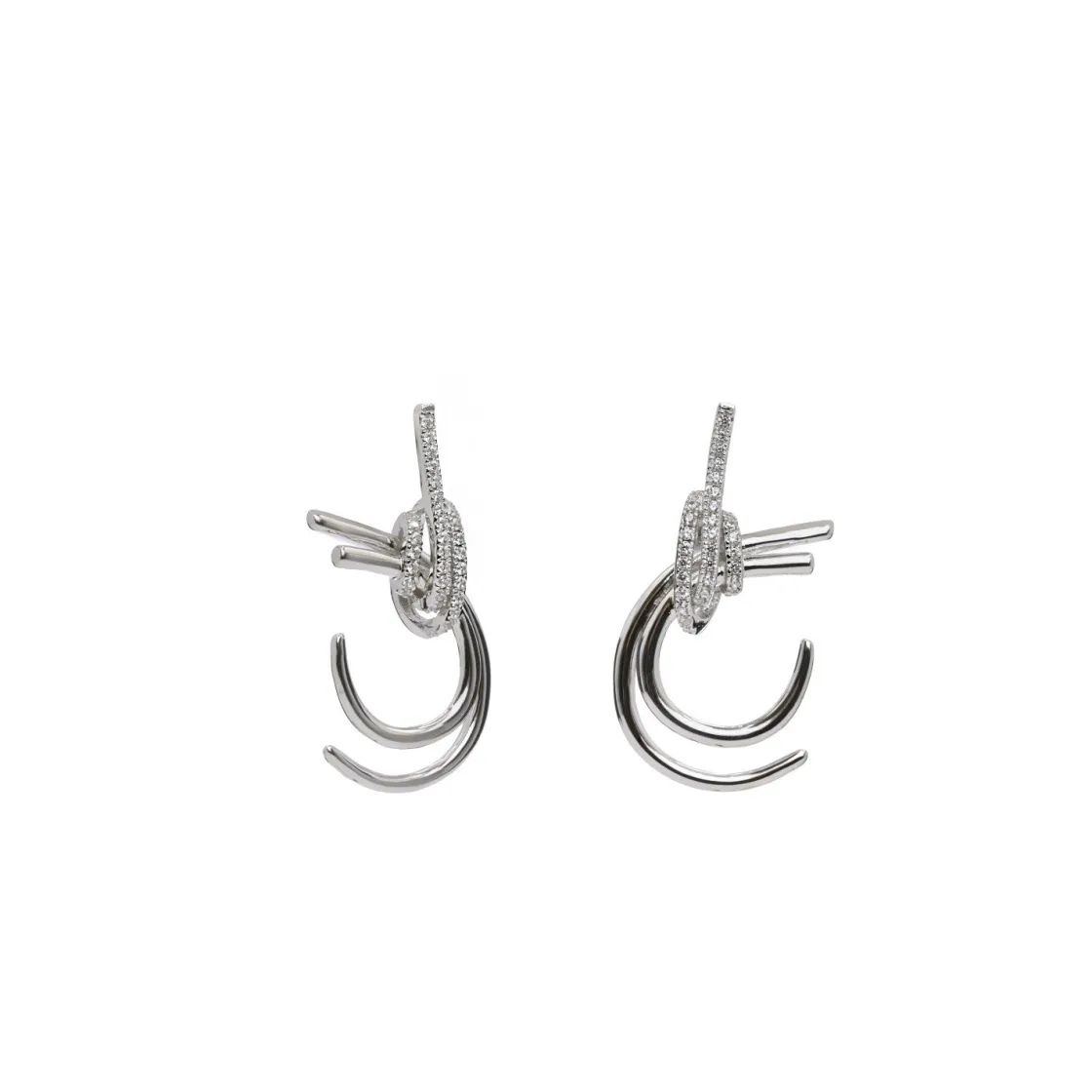 Pendientes Originales | LINEARGENT Pendientes originales de plata diseño nudo circonitas