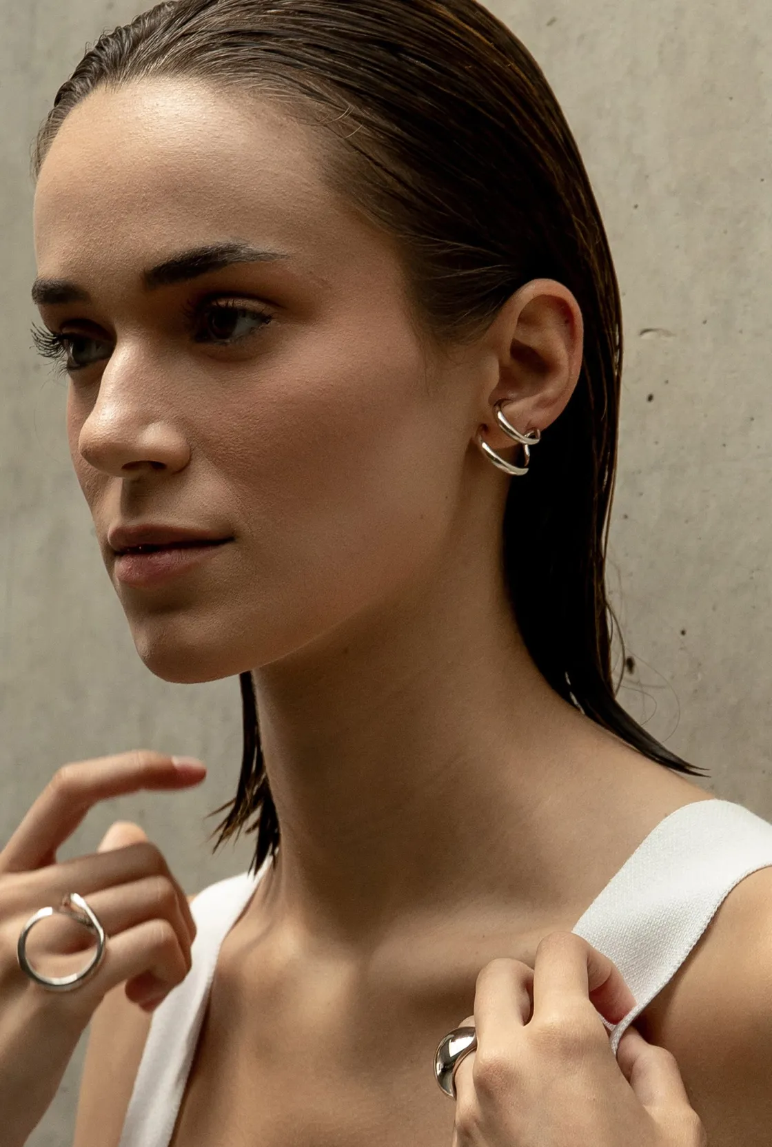 Pendientes Originales | LINEARGENT Pendientes originales diseño de doble aro soporte antitrago