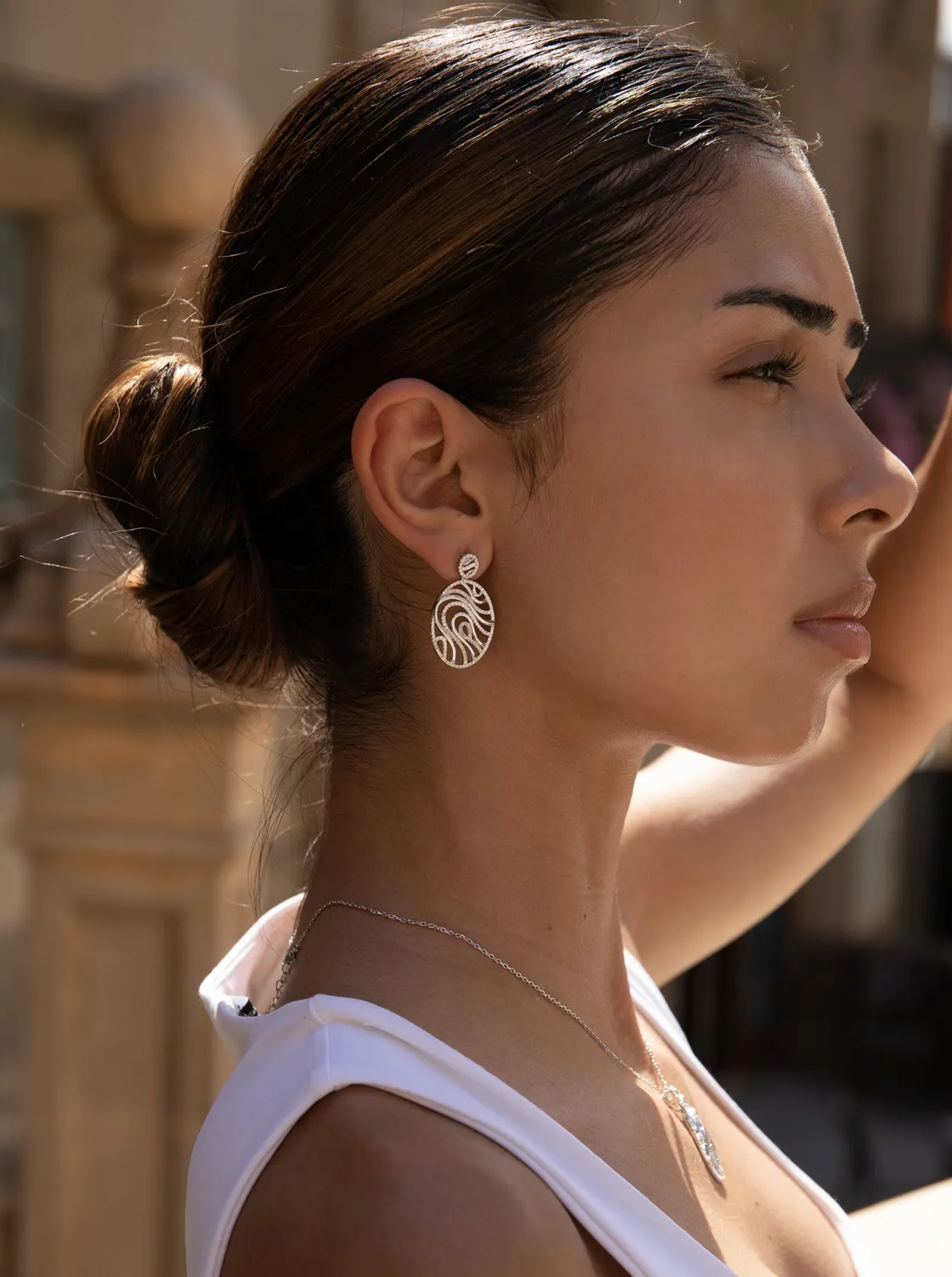 Pendientes Largos | LINEARGENT Pendientes originales diseño ovalado con detalles de circonitas