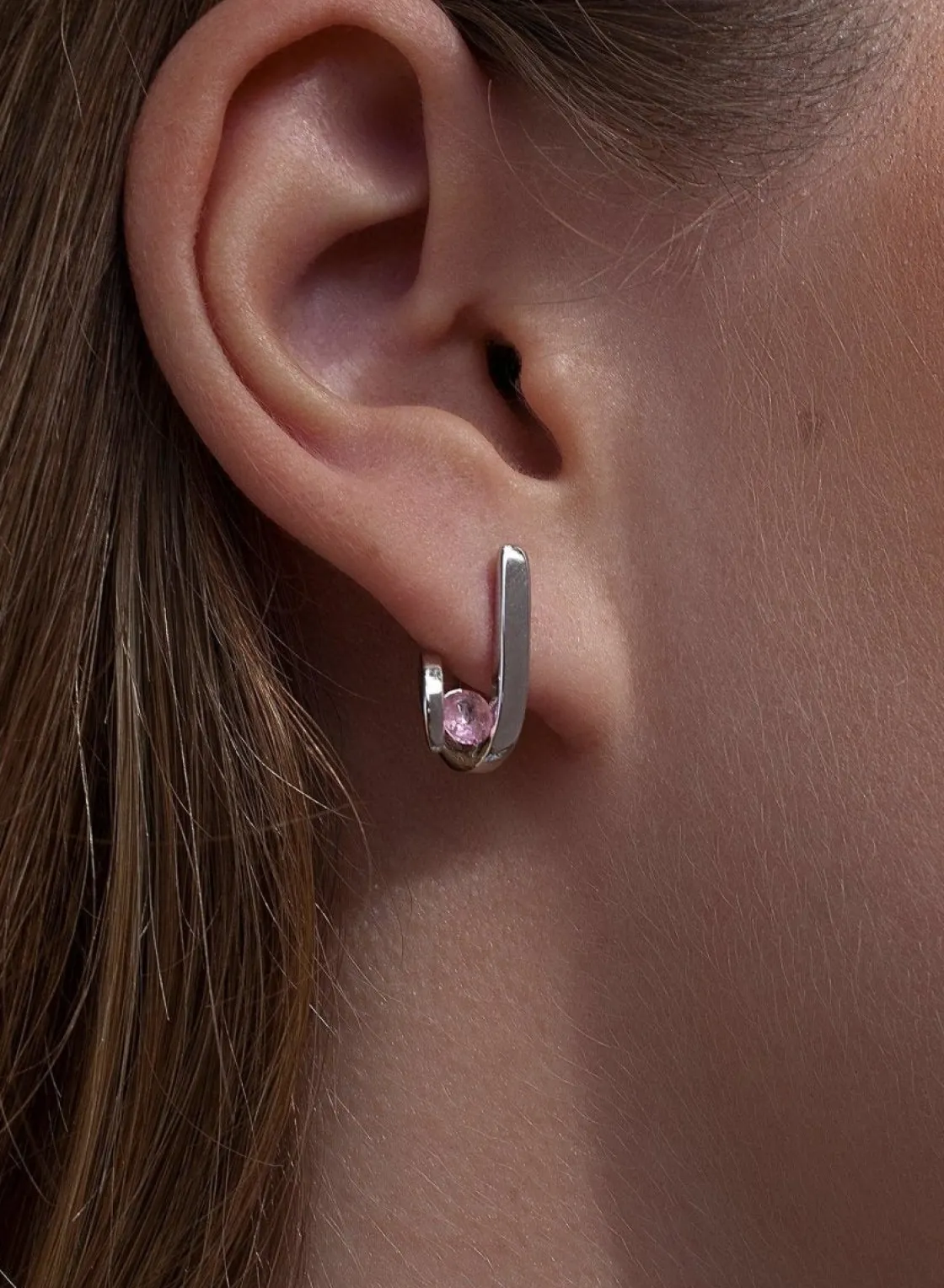 Pendientes De Piedras De Colores | Pendientes Pequeños | LINEARGENT Pendientes originales diseño zig-zag con gema en tono rosa