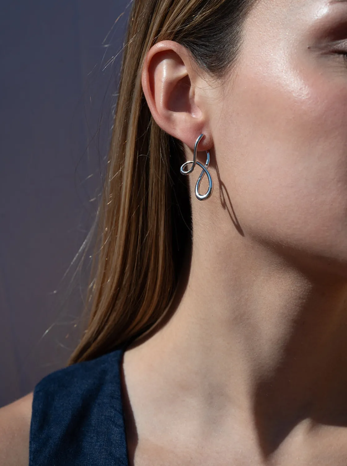 Pendientes Originales | LINEARGENT Pendientes originales en plata estilo liquido entrelazado
