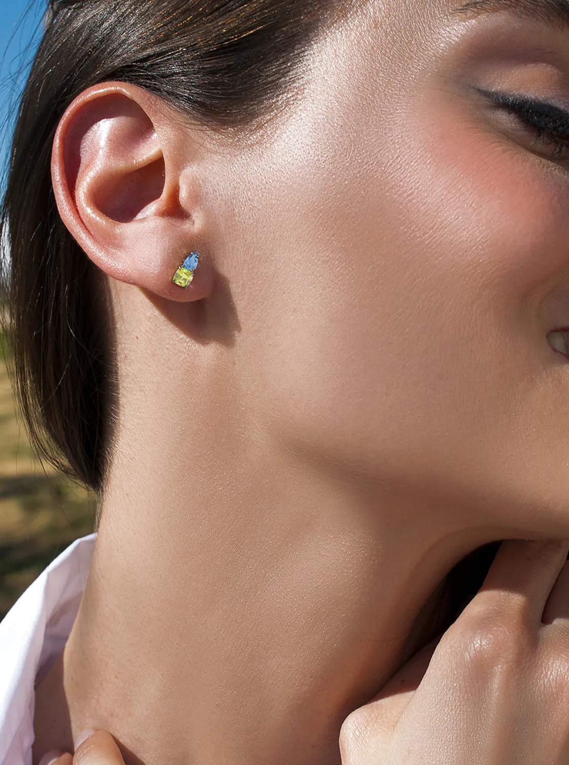Pendientes De Piedras De Colores | Pendientes Pequeños | LINEARGENT Pendientes pequeños con gemas tono aguamarina y lima