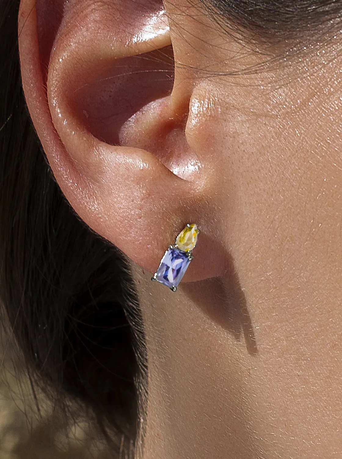 Pendientes De Piedras De Colores | Pendientes Pequeños | LINEARGENT Pendientes pequeños con gemas tono lavanda y amarillo