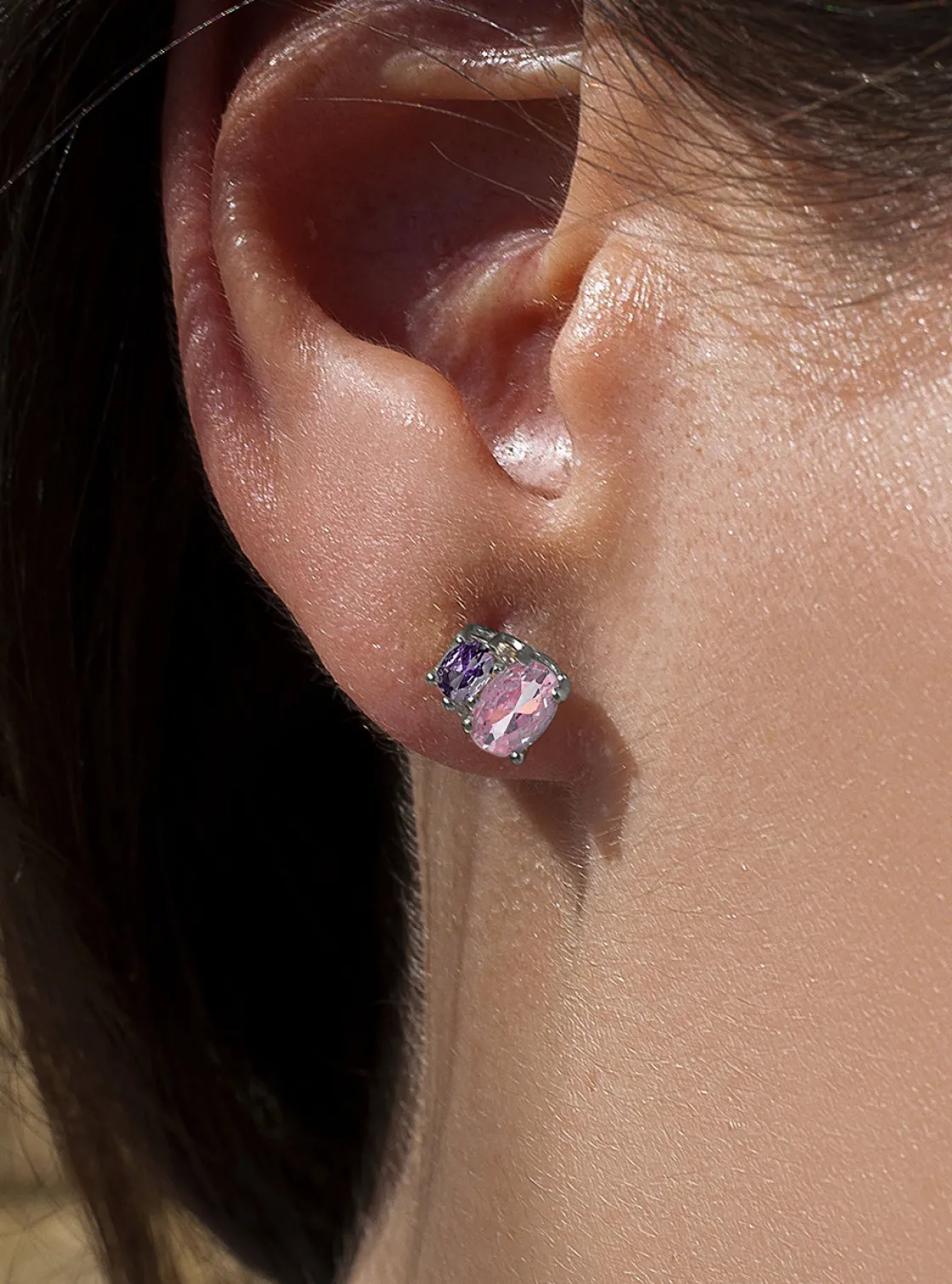 Pendientes De Piedras De Colores | Pendientes Pequeños | LINEARGENT Pendientes pequeños con gemas tono rosa y amatista