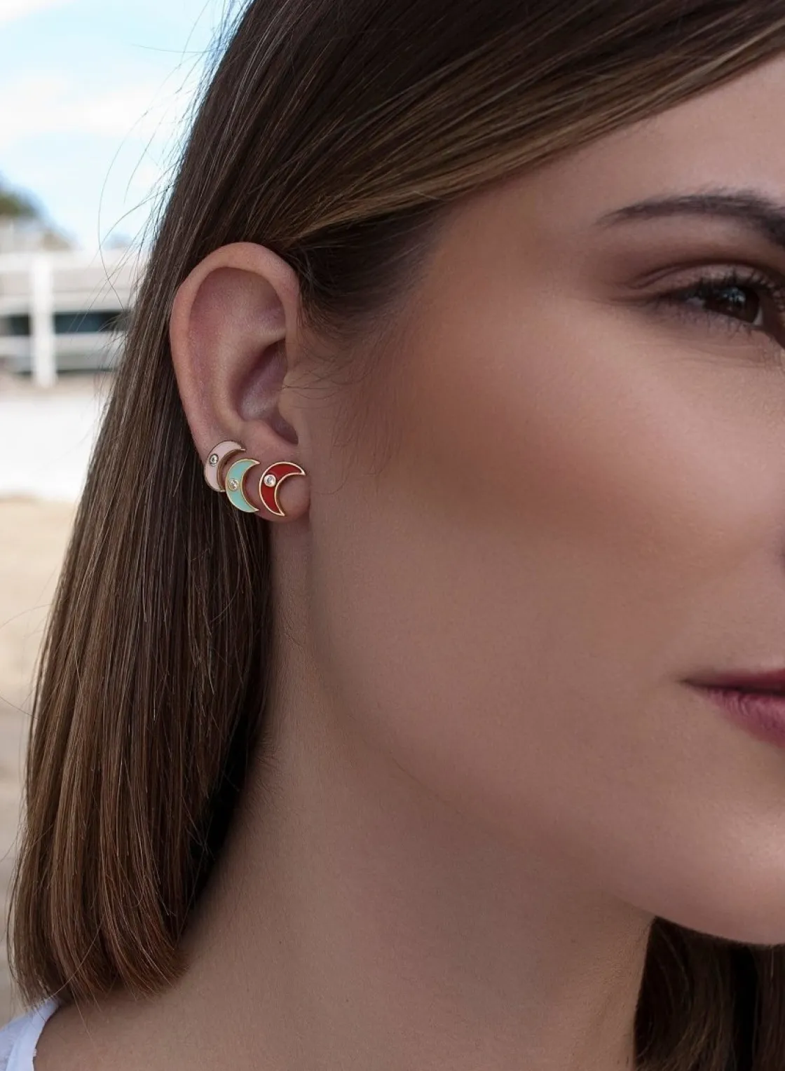 Pendientes Pequeños | LINEARGENT Pendientes pequeños en plata diseño luna esmalte rojo