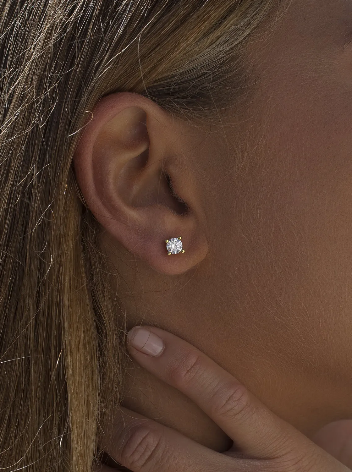 Pendientes Pequeños | LINEARGENT Pendientes pequeños plata baño dorado diseño 4 garras con circonita