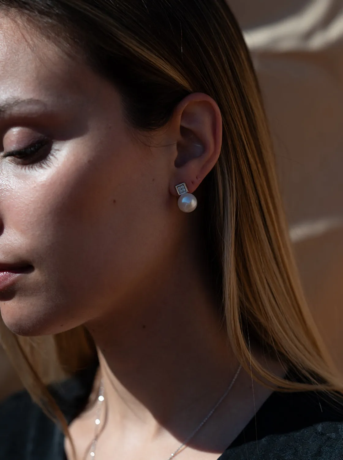 Pendientes Perlas | Pendientes Pequeños | LINEARGENT Pendientes perlas diseño cuadrado en la parte superior