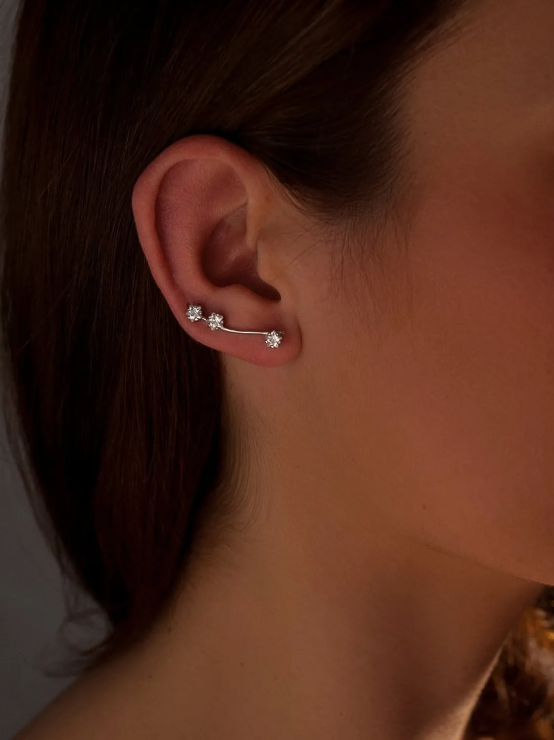 Pendientes Trepadores | LINEARGENT Pendientes trepadores de plata con motivo de circonitas talla estrella laterales