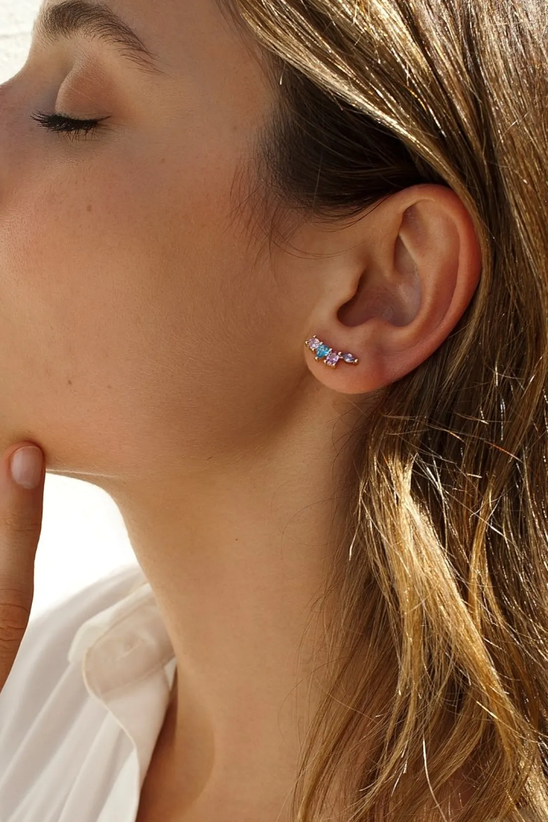 Pendientes Trepadores | LINEARGENT Pendientes trepadores de plata diseño multicolor lila azul púrpura y rosa