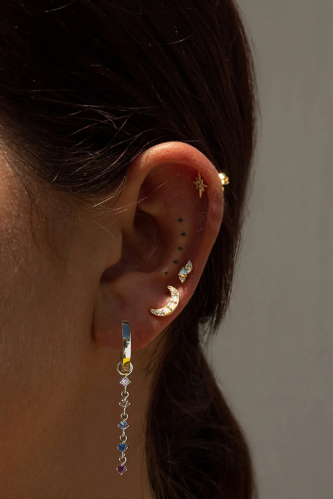 Segundo Pendiente | LINEARGENT Piercing de plata baño dorado con diseño luna