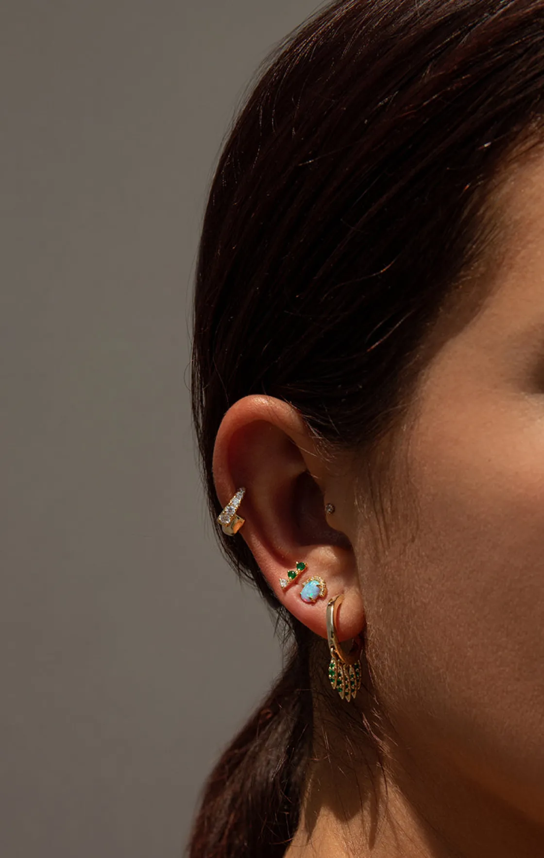 Segundo Pendiente | LINEARGENT Piercing de plata baño dorado diseño 3 circonitas