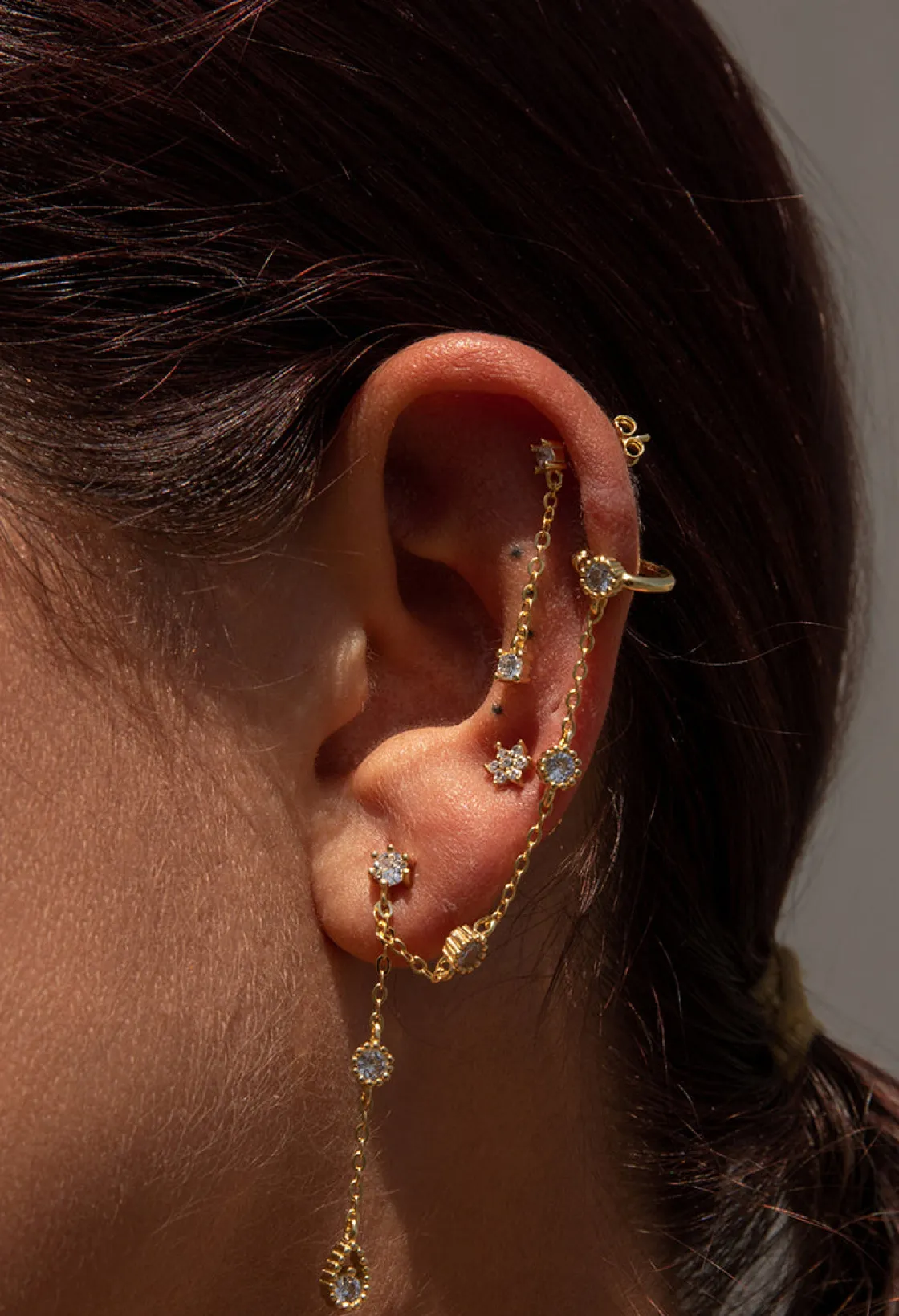 Segundo Pendiente | LINEARGENT Piercing de plata con aro y cadenas con circonitas