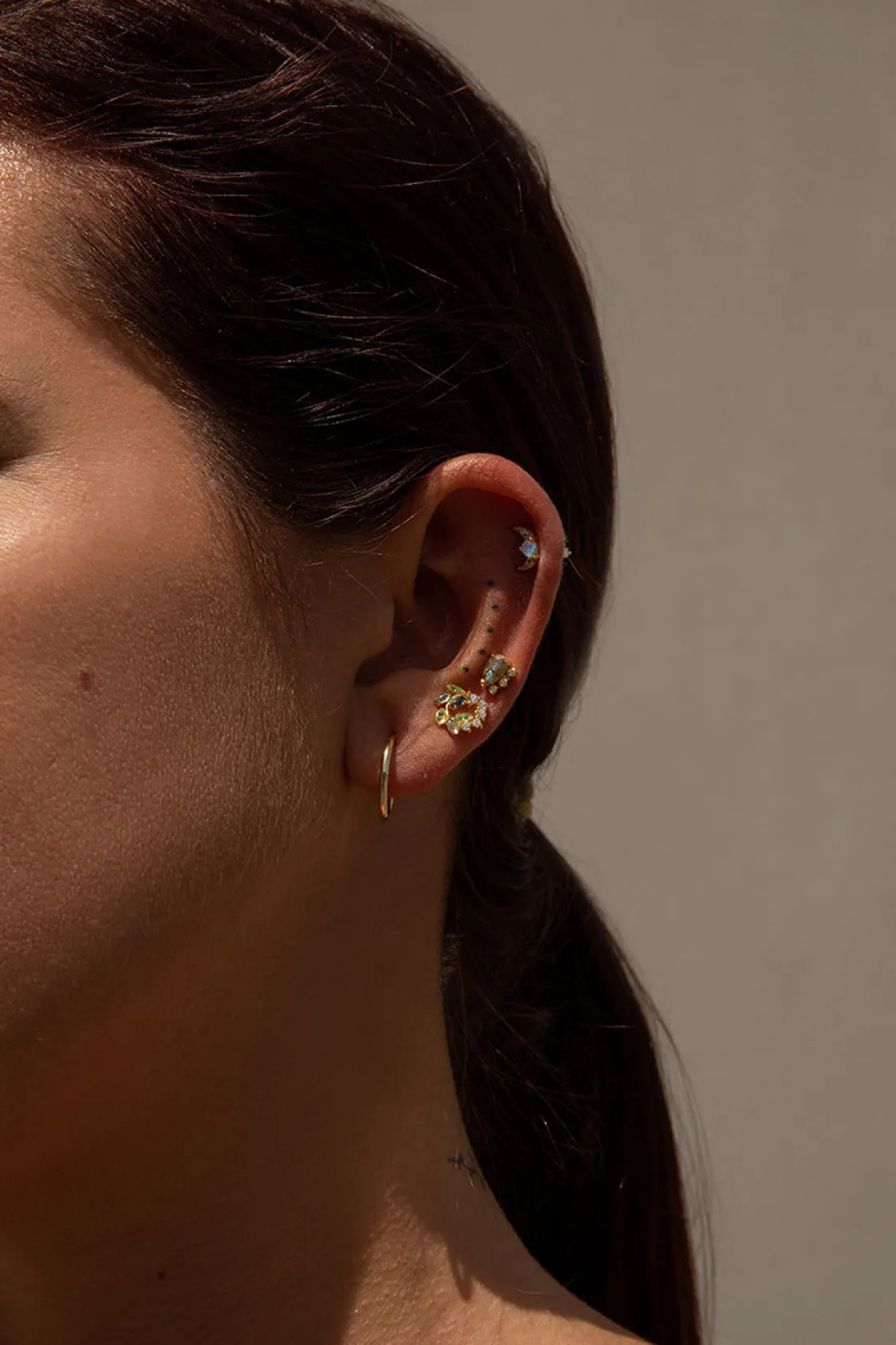 Segundo Pendiente | LINEARGENT Piercing de plata diseño aro pequeño en dorado