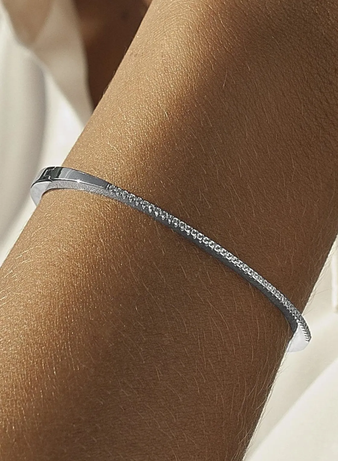 Pulseras Esclavas | LINEARGENT Pulsera esclava de plata diseño slim circonitas