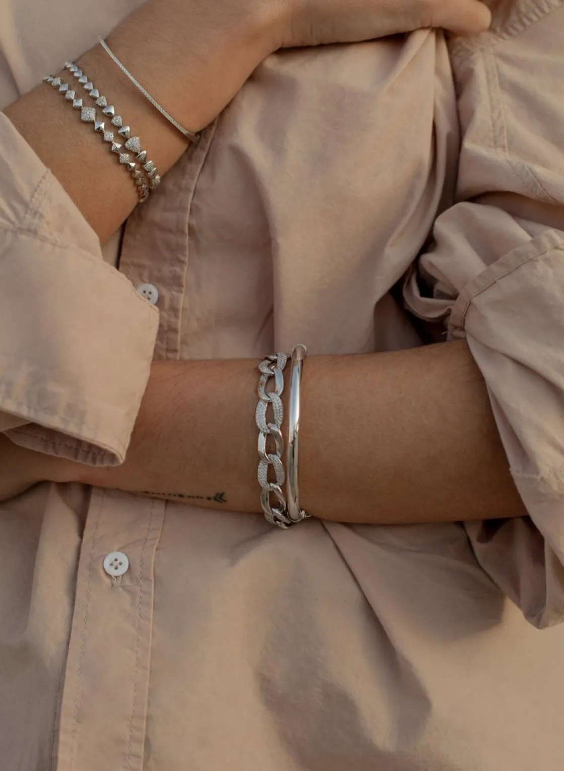 Pulseras Esclavas | LINEARGENT Pulsera esclava de plata lisa diseño cilíndrica