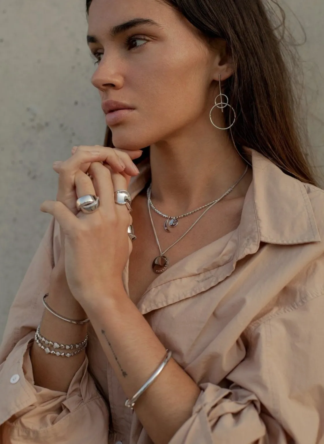 Pulseras Esclavas | LINEARGENT Pulsera esclava de plata lisa diseño cilíndrica
