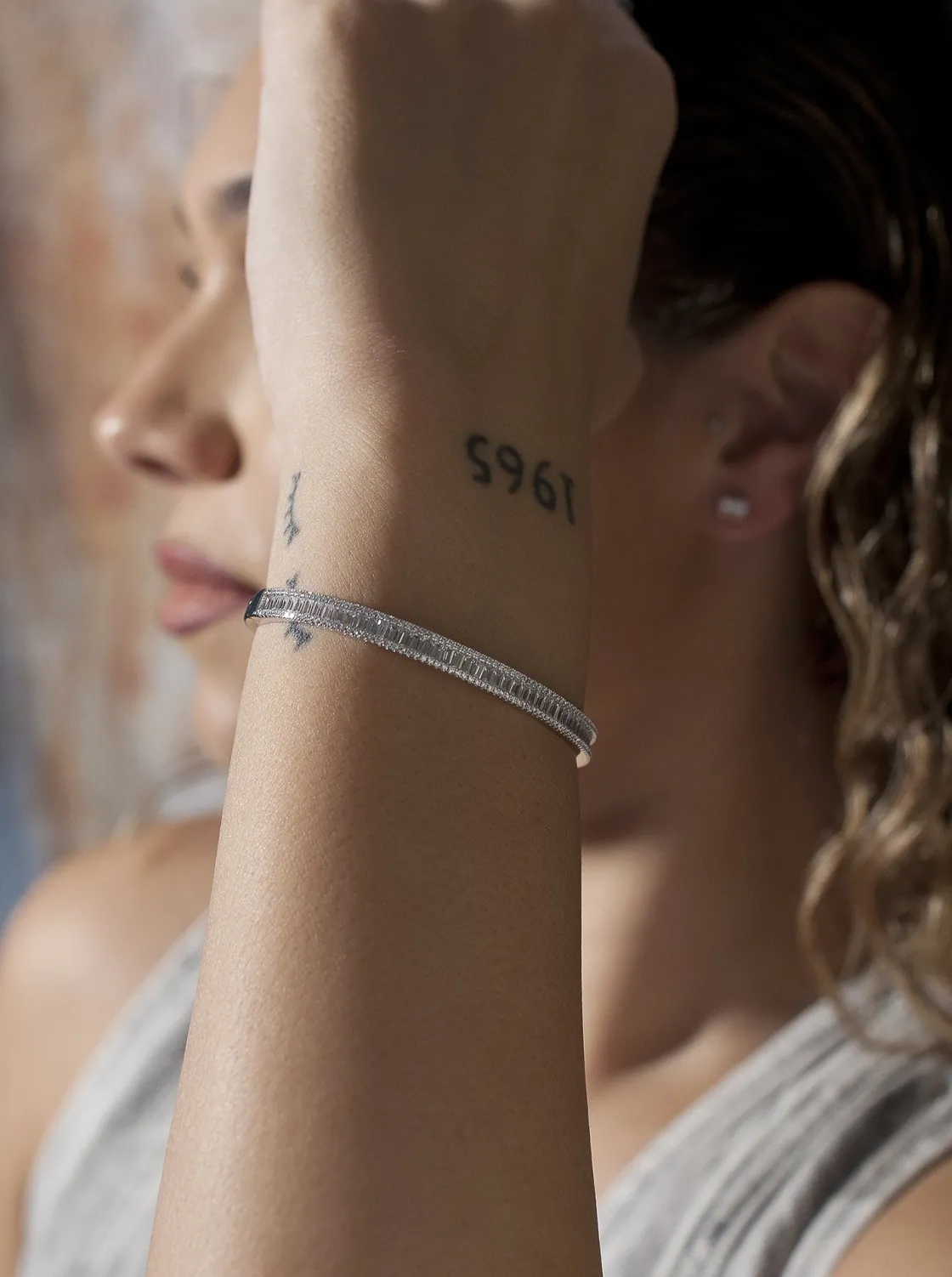 Pulseras Esclavas | LINEARGENT Pulsera esclava de plata raíl con engaste de circonita