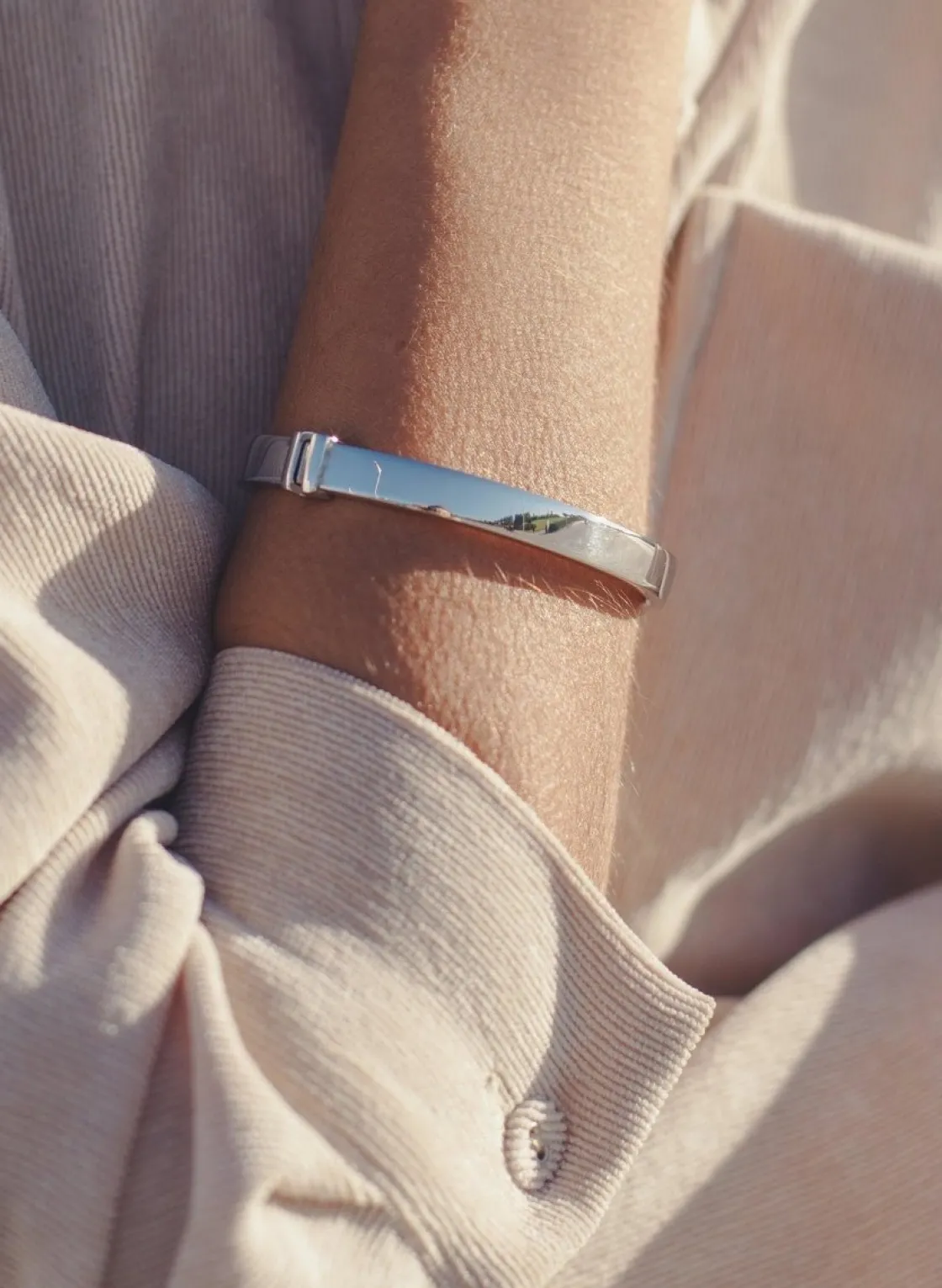 Pulseras Esclavas | LINEARGENT Pulsera esclava en plata lisa diseño básico