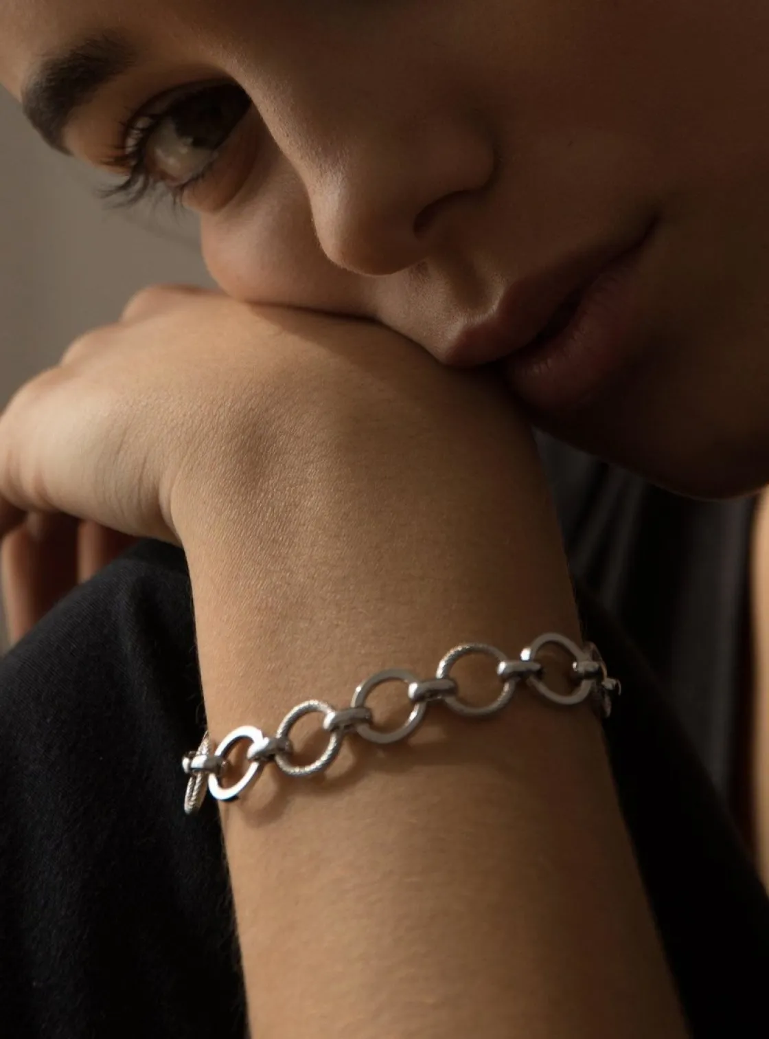 Pulsera Eslabones Plata | LINEARGENT Pulsera eslabones plata diseño circular circonitas