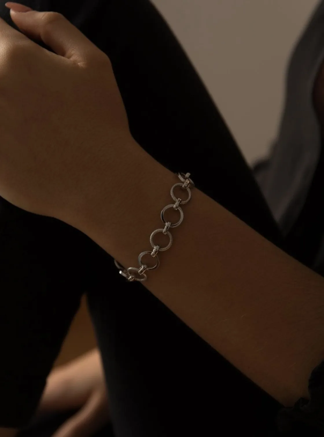 Pulsera Eslabones Plata | LINEARGENT Pulsera eslabones plata diseño circular circonitas