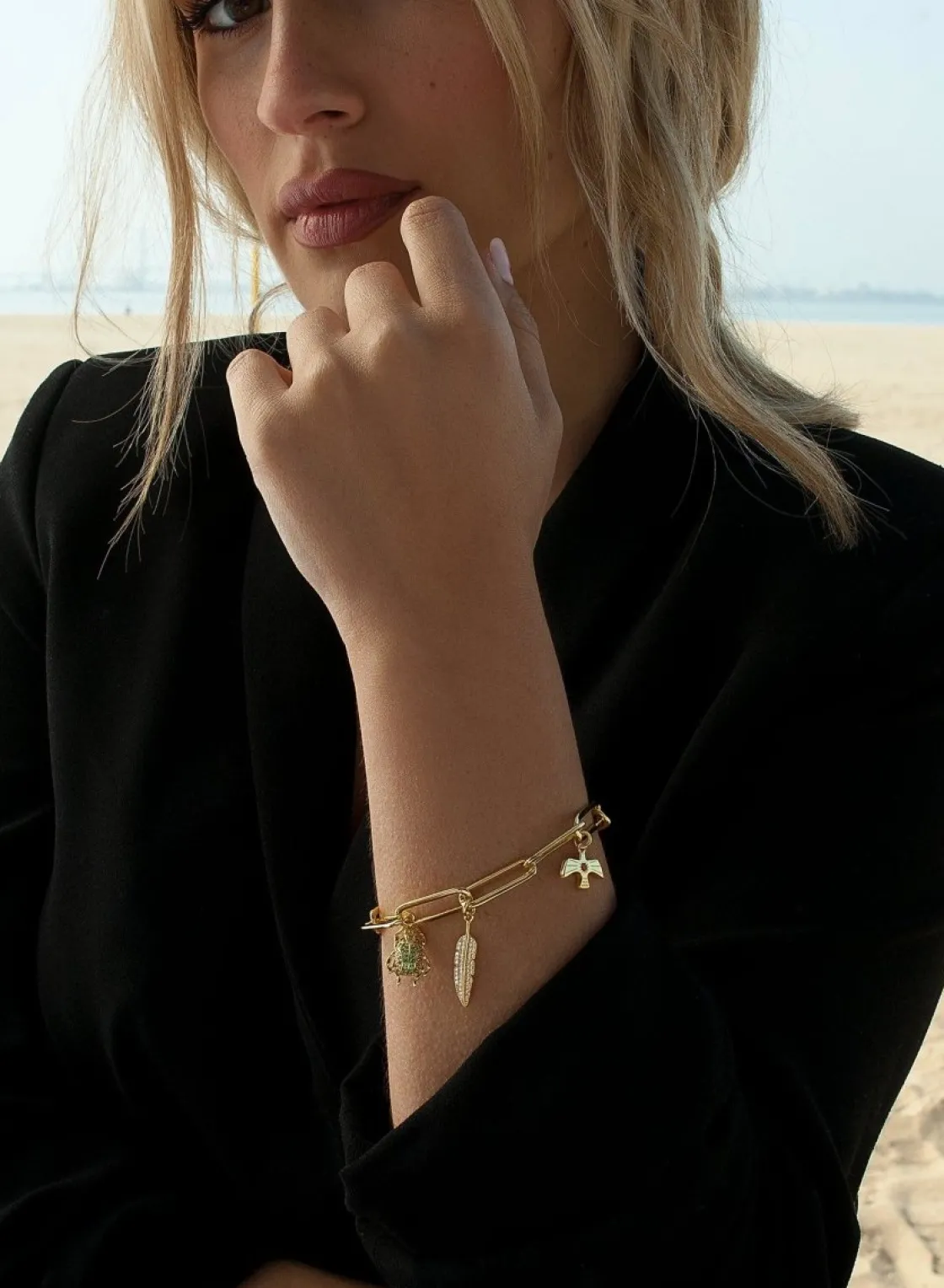 Pulseras Con Colgantes | LINEARGENT Pulseras con colgantes diseño de eslabones dorados