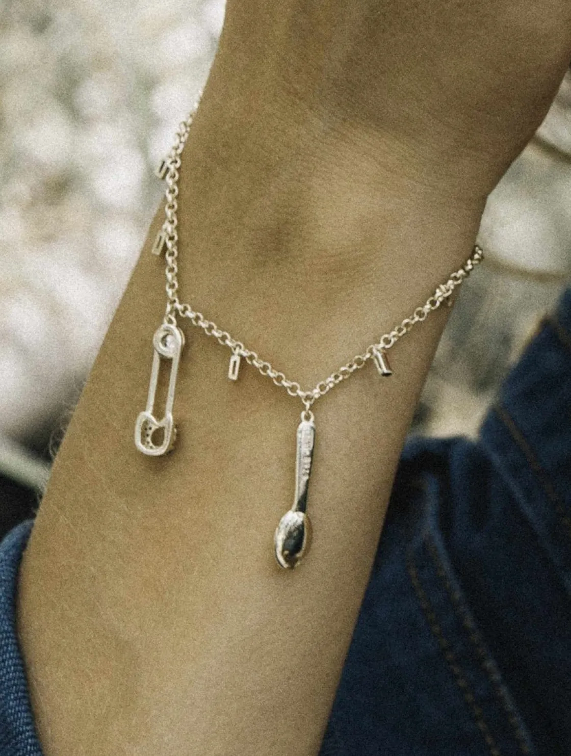 Pulseras Con Colgantes | Pulseras Con Piedras | LINEARGENT Pulseras con colgantes diseño de imperdible cuchara y estrella