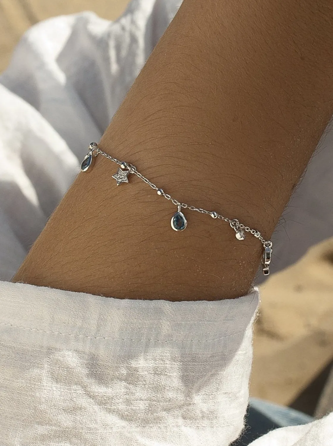 Pulseras Con Piedras | LINEARGENT Pulseras con colgantes tono aquamarine con motivos redondos y estrella
