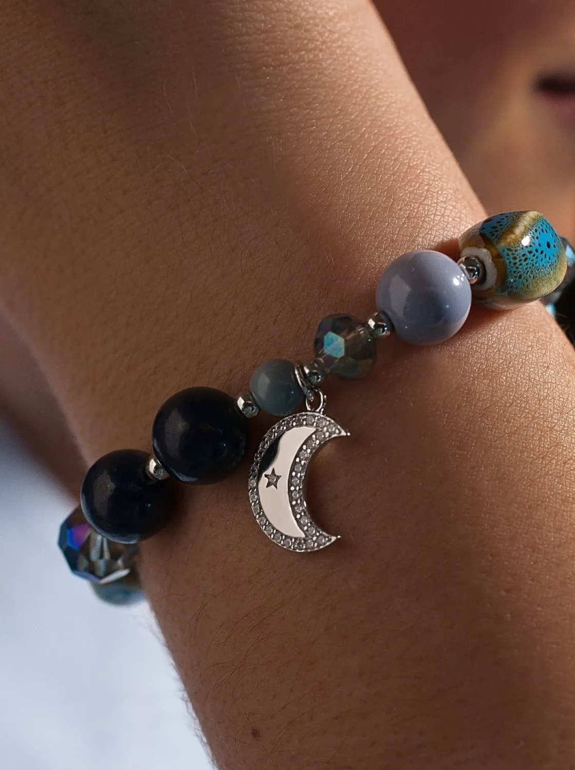 Pulsera De Bolas | Pulseras Con Colgantes | LINEARGENT Pulseras de bolas de plata piedras semipresciosas variadas y charm de luna