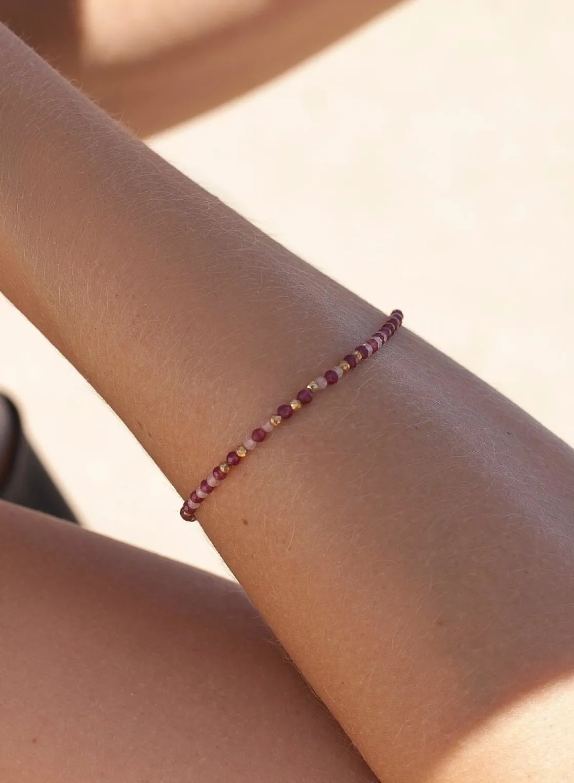 Pulsera De Bolas | Pulseras Con Piedras | LINEARGENT Pulseras de bolas finas compuestas por cuarzo rosa