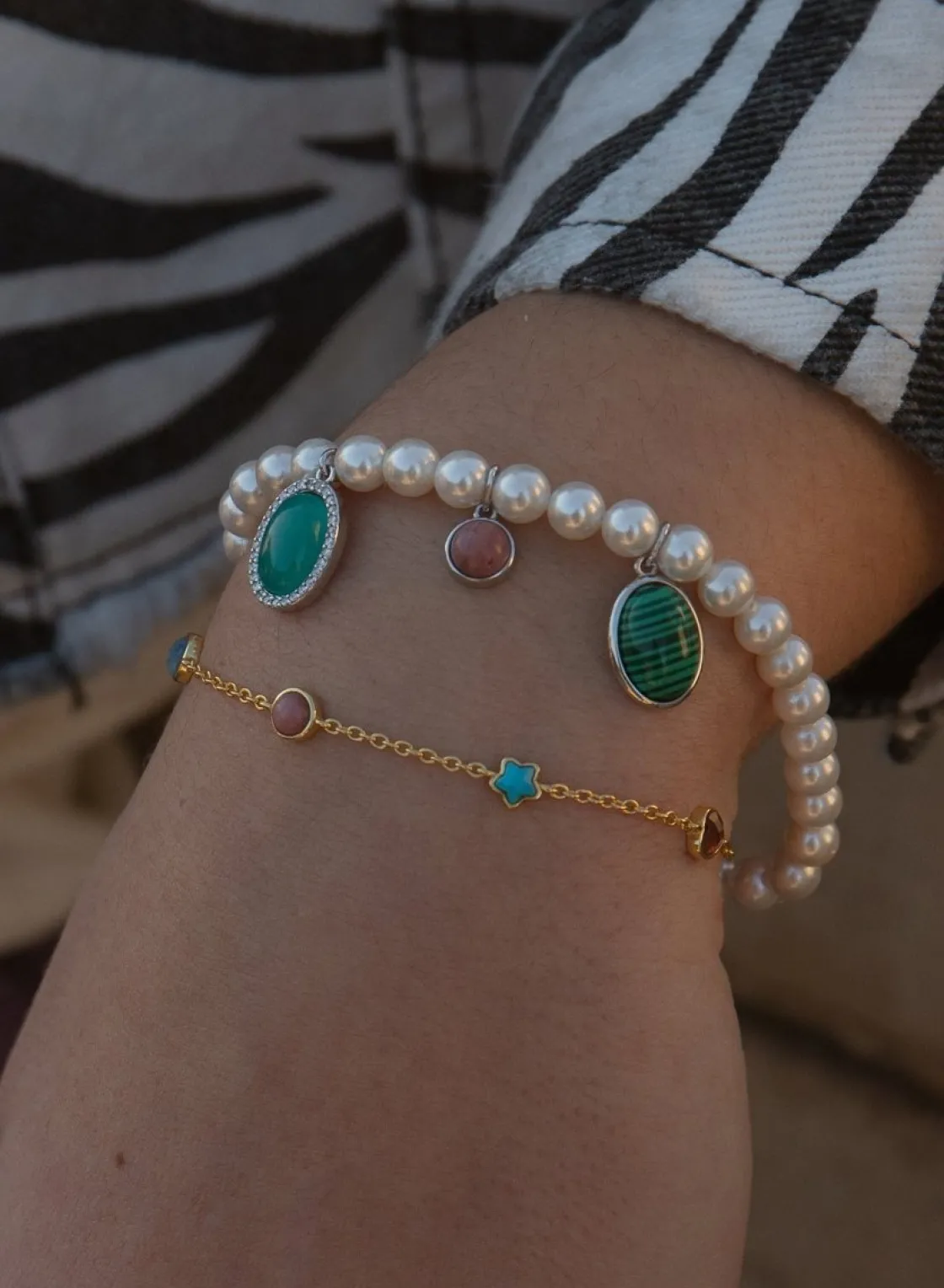 Pulsera De Bolas | Pulseras Perlas | LINEARGENT Pulseras de perlas diseño triple motivo de piedras naturales