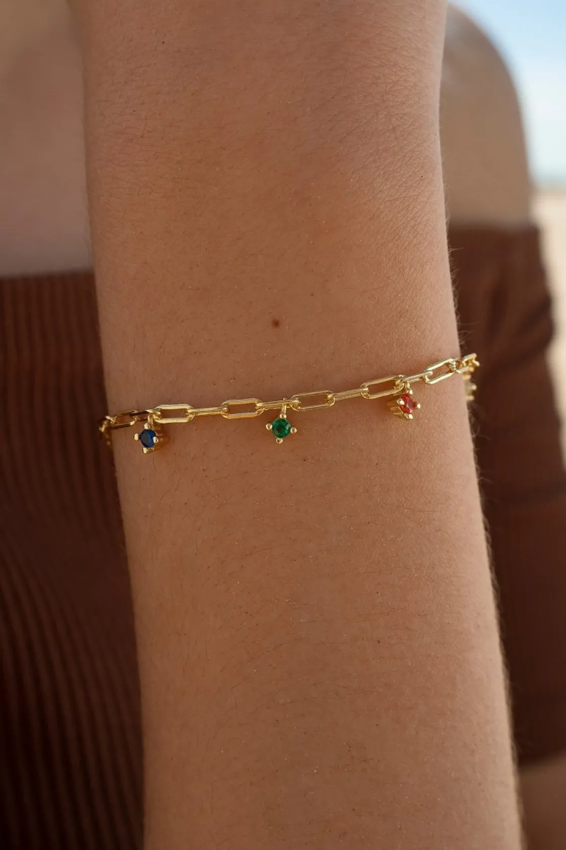 Pulseras Con Colgantes | Pulseras Finas | LINEARGENT Pulseras finas de plata con circonitas multicolor colgantes estilo cadena dorado