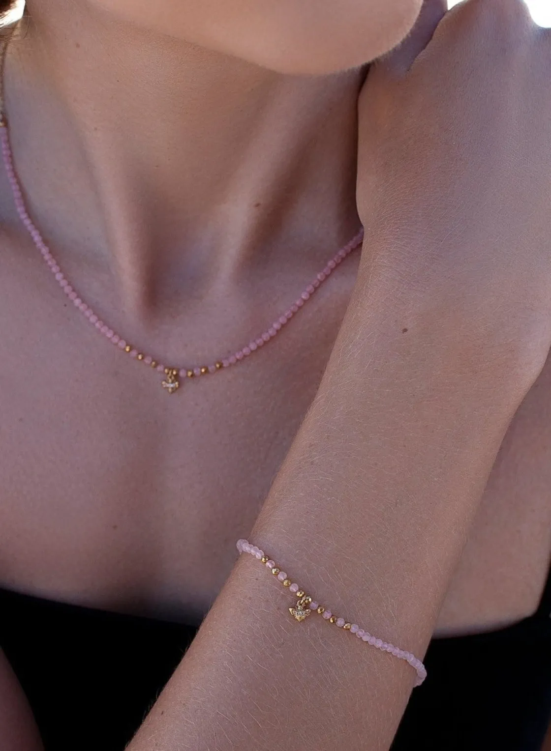Pulsera De Bolas | Pulseras Con Piedras | LINEARGENT Pulseras finas de plata diseño abeja en rosa