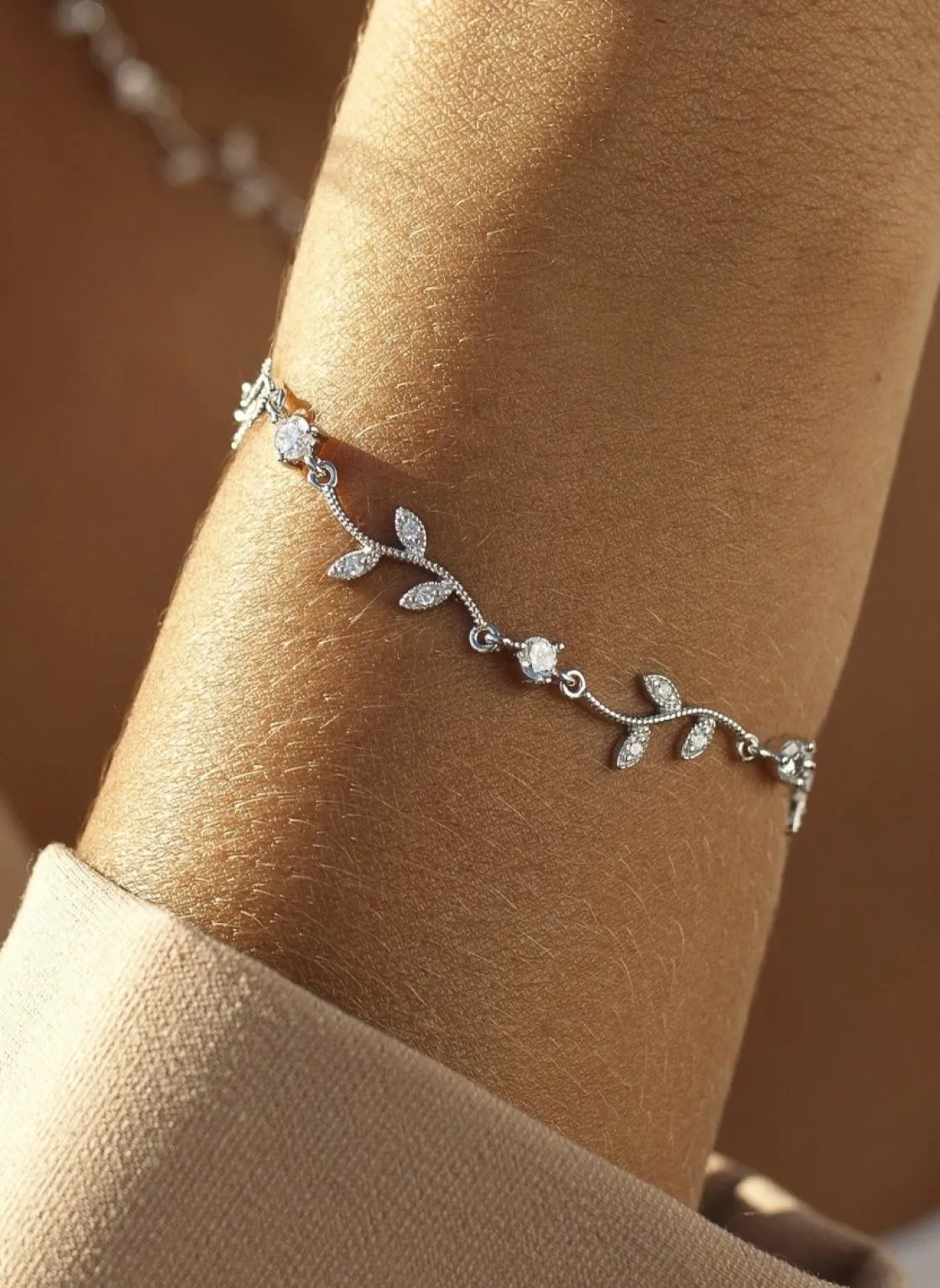 Pulseras Brillantes | Pulseras Finas | LINEARGENT Pulseras finas de plata diseño rama con circonitas