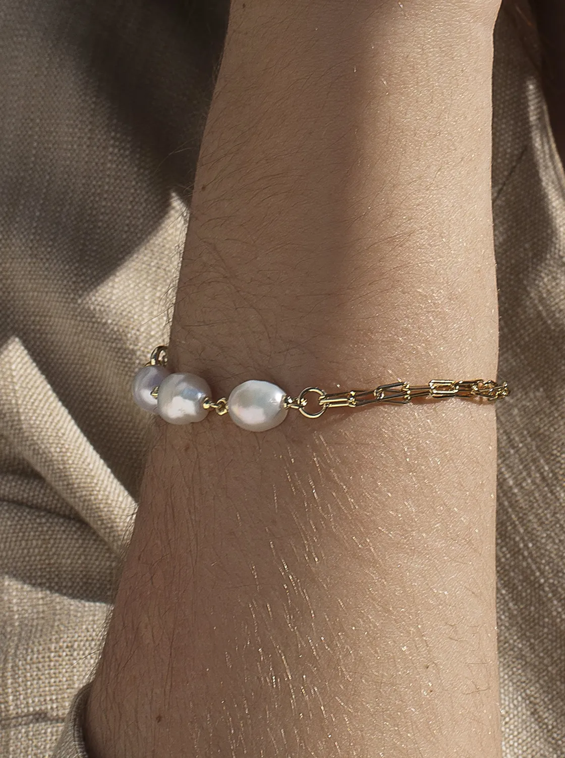 Pulseras Perlas | LINEARGENT Pulseras perlas de plata bañada en oro diseño eslabones